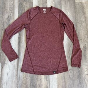 REÍ Women's Maroon Long Sleeve Top